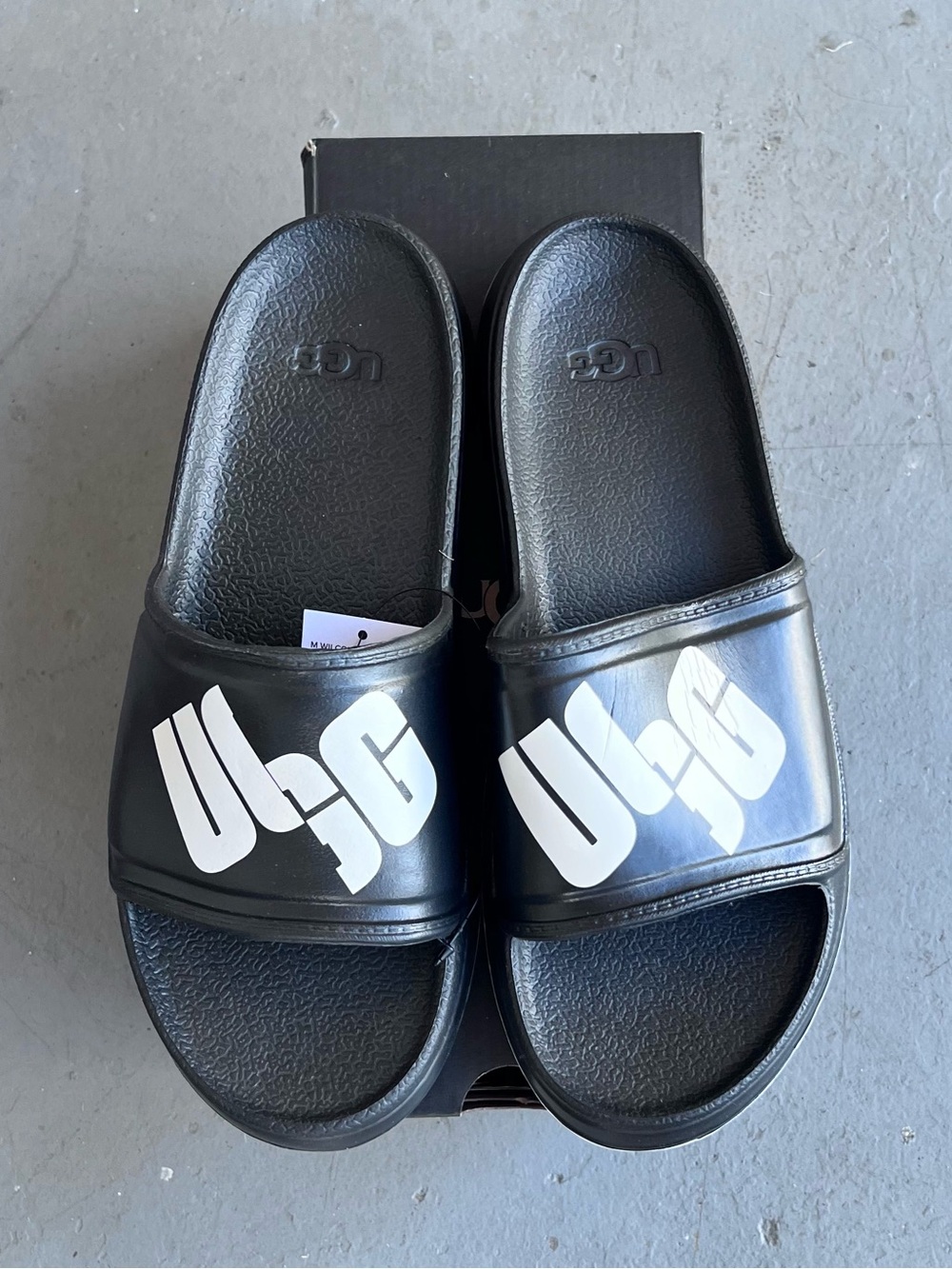 UGG Men's Wilcox Slide CHOPD Black Logo Sandals Size 9 NWT